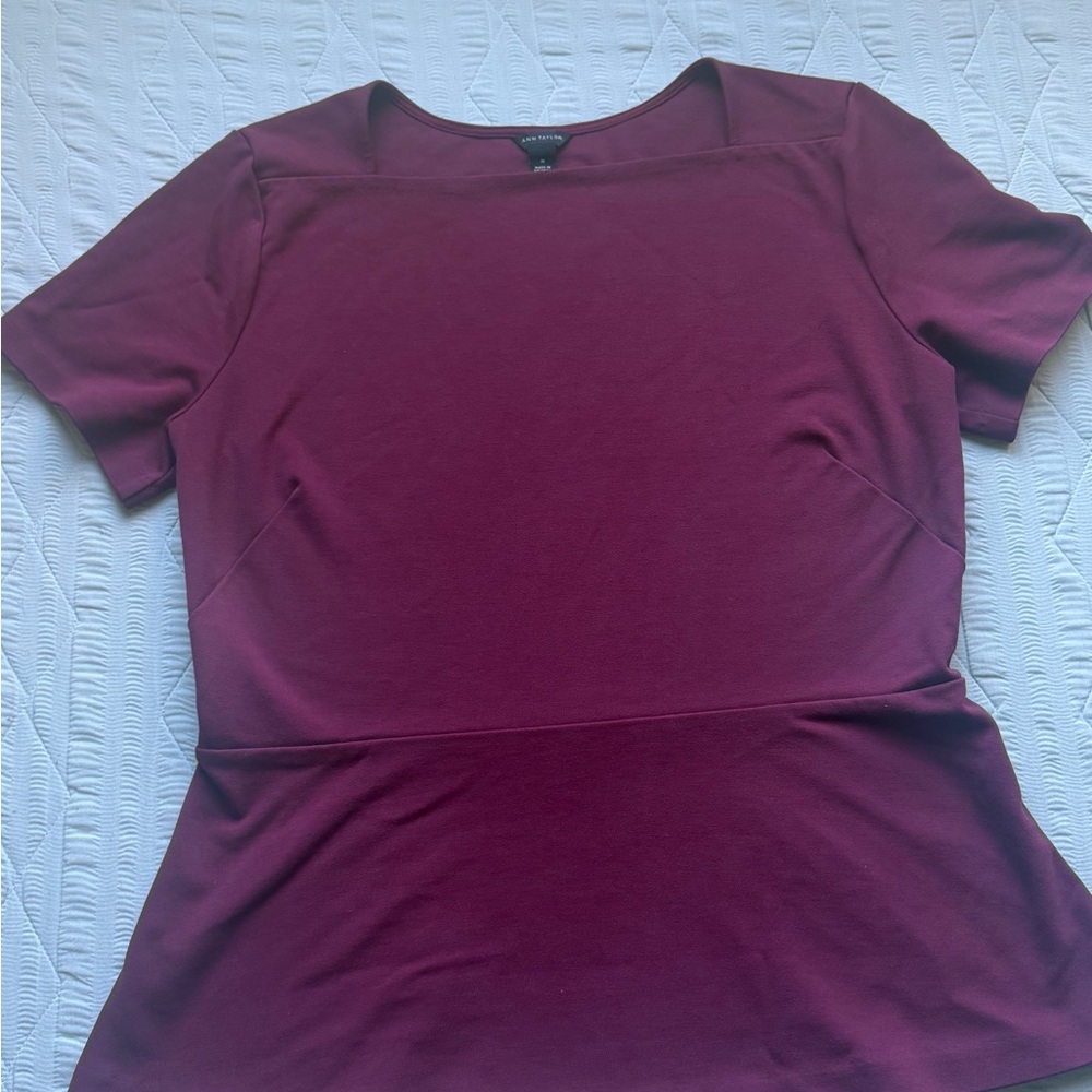 Ann Taylor plum purple peplum Short Sleeve Top